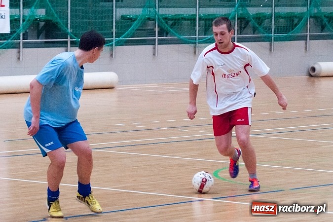 Zdjęcie w galerii na portalu naszraciborz.pl: Siedem bramek Macieja Kremzera prezentem na imieniny wiadomości z regionu