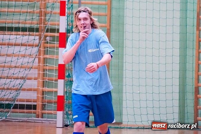 Zdjęcie w galerii na portalu naszraciborz.pl: Siedem bramek Macieja Kremzera prezentem na imieniny wiadomości z regionu