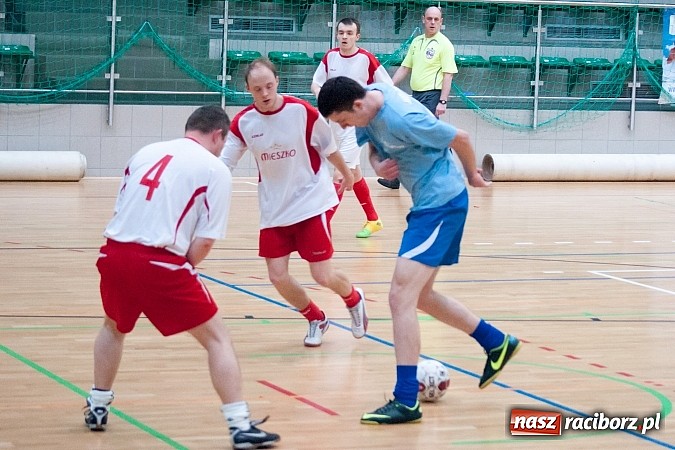 Zdjęcie w galerii na portalu naszraciborz.pl: Siedem bramek Macieja Kremzera prezentem na imieniny wiadomości z regionu