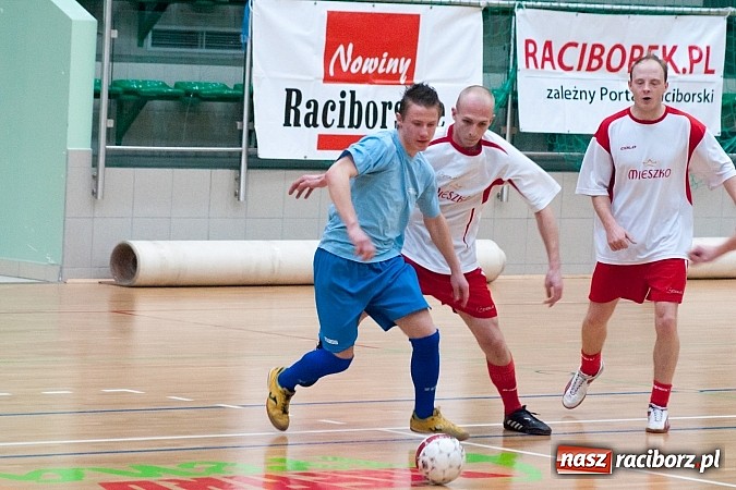 Zdjęcie w galerii na portalu naszraciborz.pl: Siedem bramek Macieja Kremzera prezentem na imieniny wiadomości z regionu