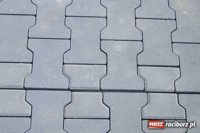 Zdjęcie w galerii na portalu naszraciborz.pl: Ścieżka rozjechana. Kto winien? wiadomości z regionu