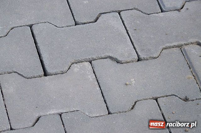 Zdjęcie w galerii na portalu naszraciborz.pl: Ścieżka rozjechana. Kto winien? wiadomości z regionu