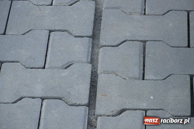 Zdjęcie w galerii na portalu naszraciborz.pl: Ścieżka rozjechana. Kto winien? wiadomości z regionu