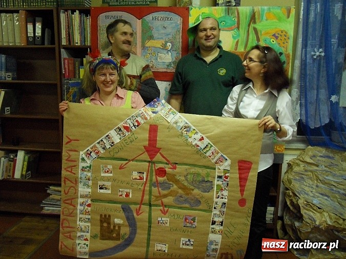 Zdjęcie w galerii na portalu naszraciborz.pl: W Markowicach nocka dla rodziców z książką wiadomości z regionu