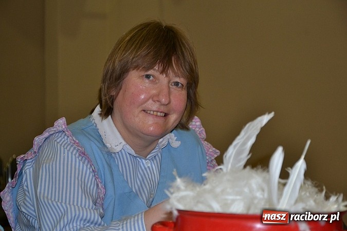 Zdjęcie w galerii na portalu naszraciborz.pl: Co tam, sąsiadko, we wsi słychać wiadomości z regionu