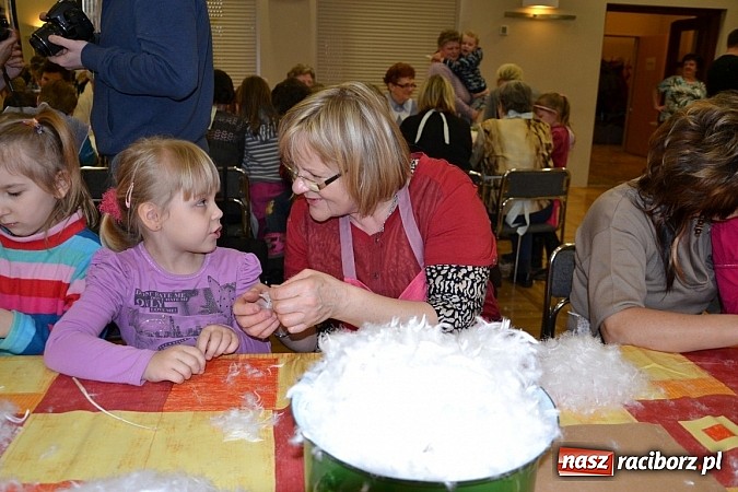 Zdjęcie w galerii na portalu naszraciborz.pl: Co tam, sąsiadko, we wsi słychać wiadomości z regionu