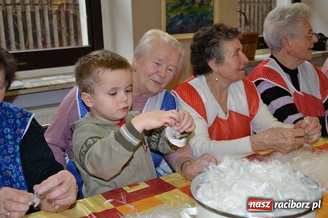 Zdjęcie w galerii na portalu naszraciborz.pl: Co tam, sąsiadko, we wsi słychać wiadomości z regionu