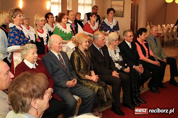 Zdjęcie w galerii na portalu naszraciborz.pl: 50 lat razem. Osiem par świętowało w USC wiadomości z regionu