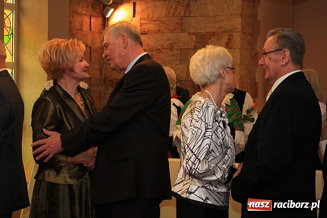 Zdjęcie w galerii na portalu naszraciborz.pl: 50 lat razem. Osiem par świętowało w USC wiadomości z regionu