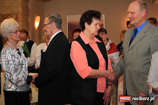 Zdjęcie w galerii na portalu naszraciborz.pl: 50 lat razem. Osiem par świętowało w USC wiadomości z regionu