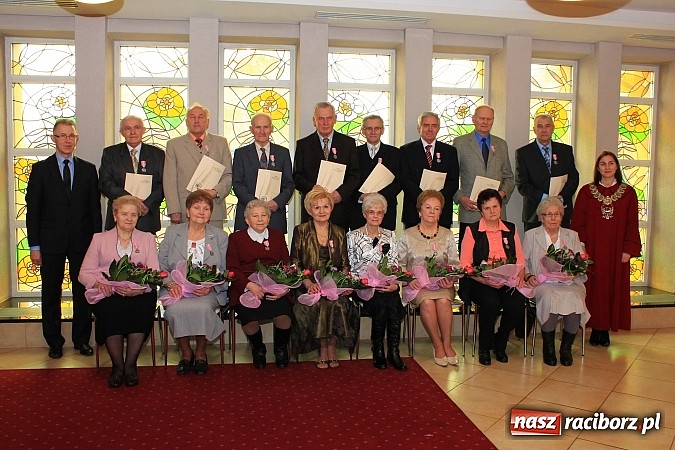 Zdjęcie w galerii na portalu naszraciborz.pl: 50 lat razem. Osiem par świętowało w USC wiadomości z regionu
