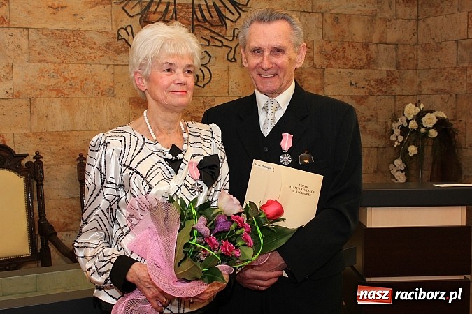 Zdjęcie w galerii na portalu naszraciborz.pl: 50 lat razem. Osiem par świętowało w USC wiadomości z regionu