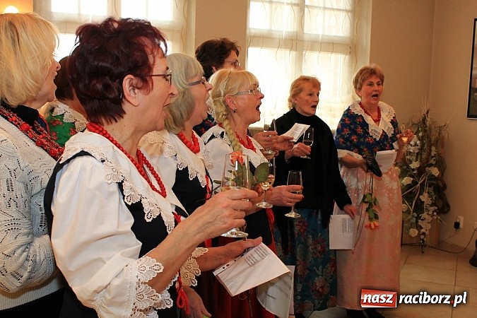 Zdjęcie w galerii na portalu naszraciborz.pl: 50 lat razem. Osiem par świętowało w USC wiadomości z regionu
