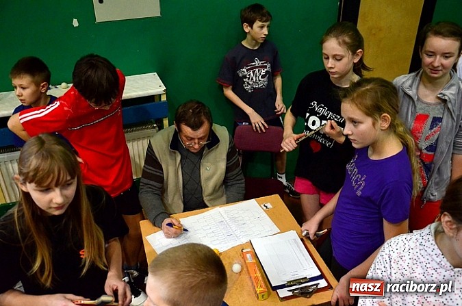 Zdjęcie w galerii na portalu naszraciborz.pl: W finale miejskim najlepsze SP 4 i SP 18 wiadomości z regionu