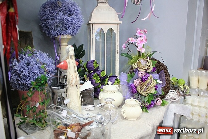 Zdjęcie w galerii na portalu naszraciborz.pl: Kwiaty są prezentem odpowiednim na każdą okazję wiadomości z regionu