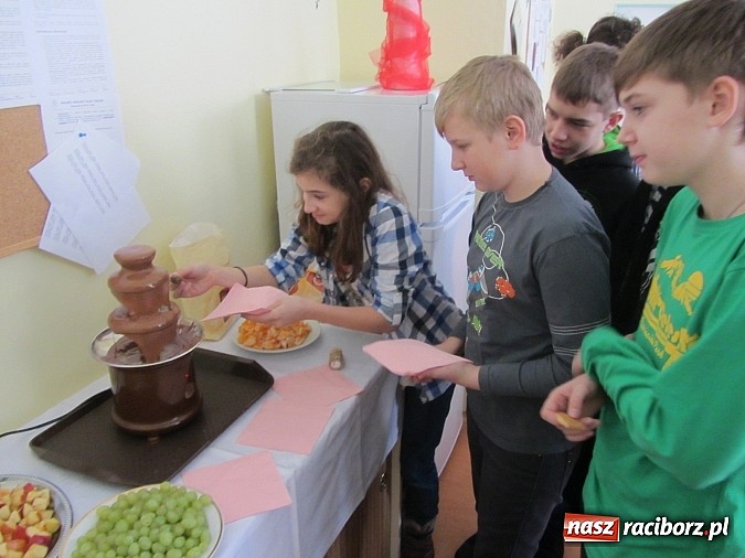 Zdjęcie w galerii na portalu naszraciborz.pl: Uczniowie z Krzanowic na nartach w Słowacji wiadomości z regionu