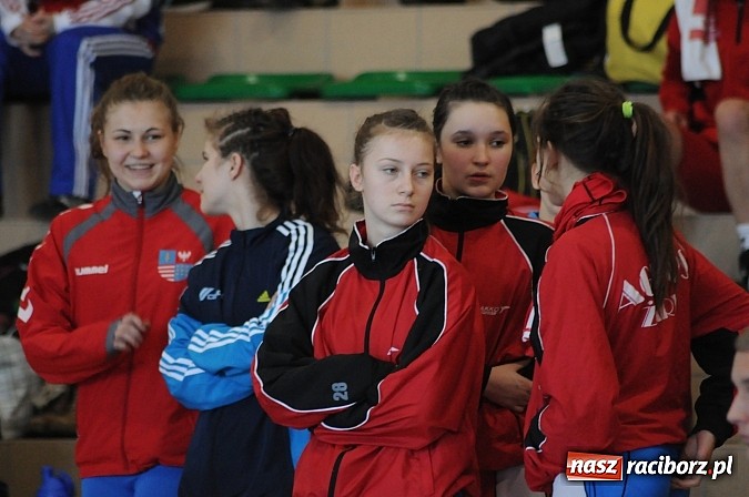 Zdjęcie w galerii na portalu naszraciborz.pl: Złoto Pauli Kozłow na Międzynarodowych Mistrzostwach Polski w zapasach kobiet wiadomości z regionu