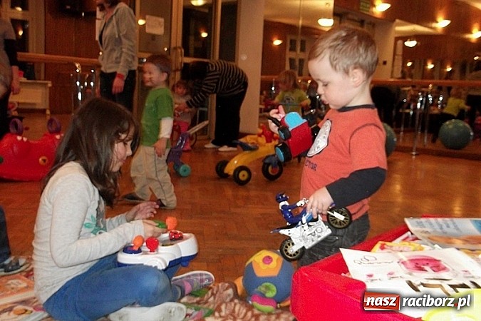 Zdjęcie w galerii na portalu naszraciborz.pl: W Fiku-Miku wydarzenie goni wydarzenie wiadomości z regionu