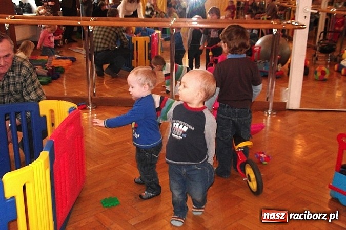 Zdjęcie w galerii na portalu naszraciborz.pl: W Fiku-Miku wydarzenie goni wydarzenie wiadomości z regionu