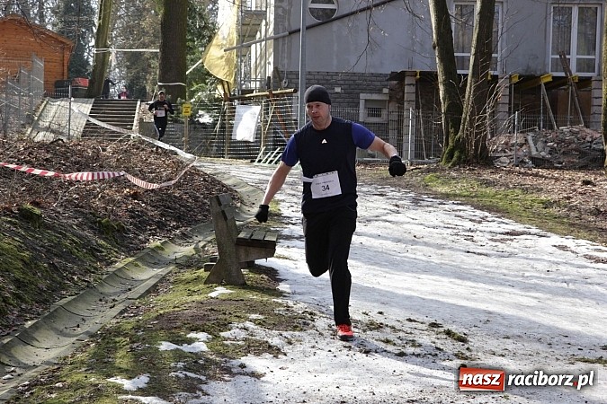Zdjęcie w galerii na portalu naszraciborz.pl: II Bieg Twardziela w raciborskim Arboretum wiadomości z regionu