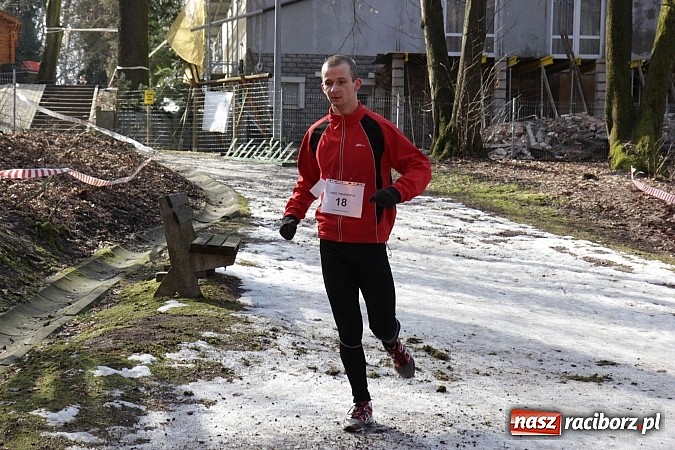 Zdjęcie w galerii na portalu naszraciborz.pl: II Bieg Twardziela w raciborskim Arboretum wiadomości z regionu
