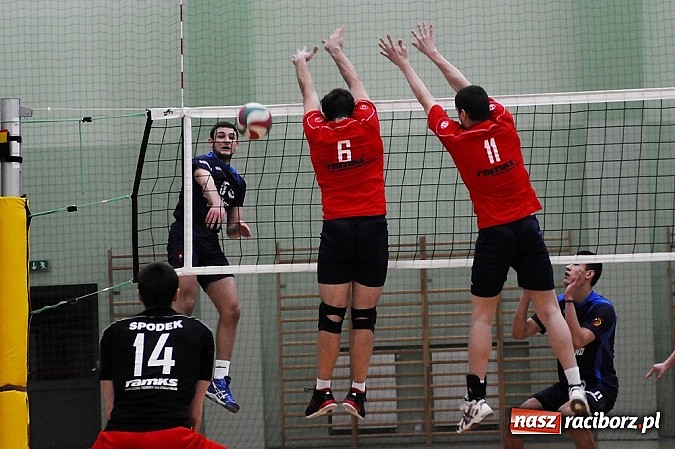 Zdjęcie w galerii na portalu naszraciborz.pl: AZS Rafako o krok od fazy play-off wiadomości z regionu