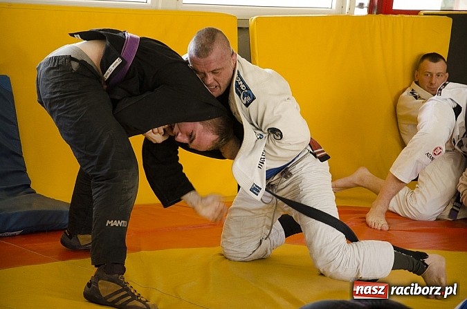 Zdjęcie w galerii na portalu naszraciborz.pl: Mistrz Mariusz Linke zawitał do Raciborza wiadomości z regionu