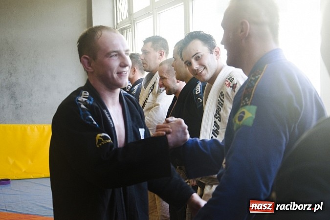 Zdjęcie w galerii na portalu naszraciborz.pl: Mistrz Mariusz Linke zawitał do Raciborza wiadomości z regionu