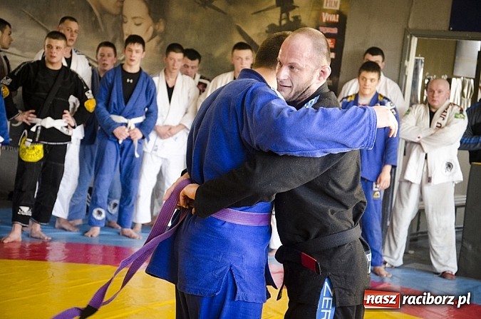 Zdjęcie w galerii na portalu naszraciborz.pl: Mistrz Mariusz Linke zawitał do Raciborza wiadomości z regionu