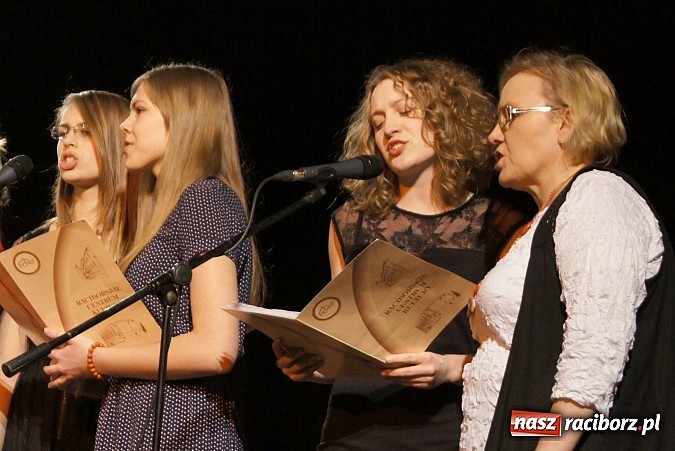 Zdjęcie w galerii na portalu naszraciborz.pl: Koncert pełen miłości w Strzesze wiadomości z regionu