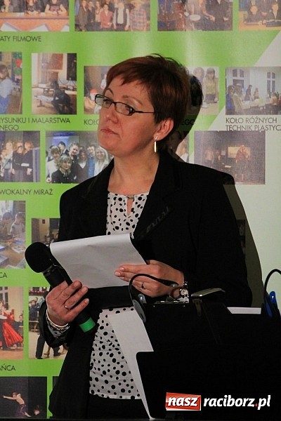 Zdjęcie w galerii na portalu naszraciborz.pl: Pantofelek 2012 dla Krystyny Lamczyk wiadomości z regionu