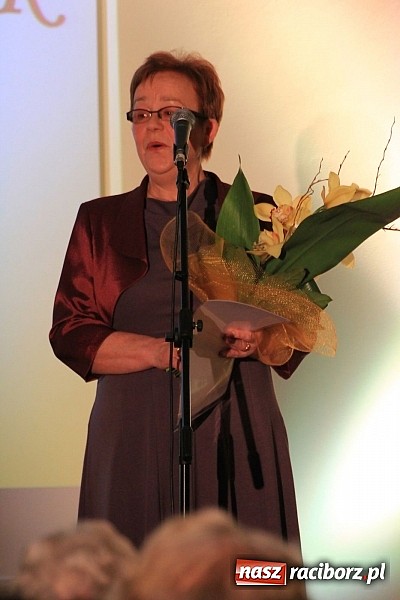 Zdjęcie w galerii na portalu naszraciborz.pl: Pantofelek 2012 dla Krystyny Lamczyk wiadomości z regionu