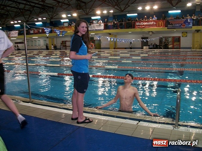 Zdjęcie w galerii na portalu naszraciborz.pl: Pływanie: 3 x złoto Angeliki Wikieł wiadomości z regionu
