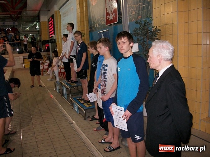 Zdjęcie w galerii na portalu naszraciborz.pl: Pływanie: 3 x złoto Angeliki Wikieł wiadomości z regionu