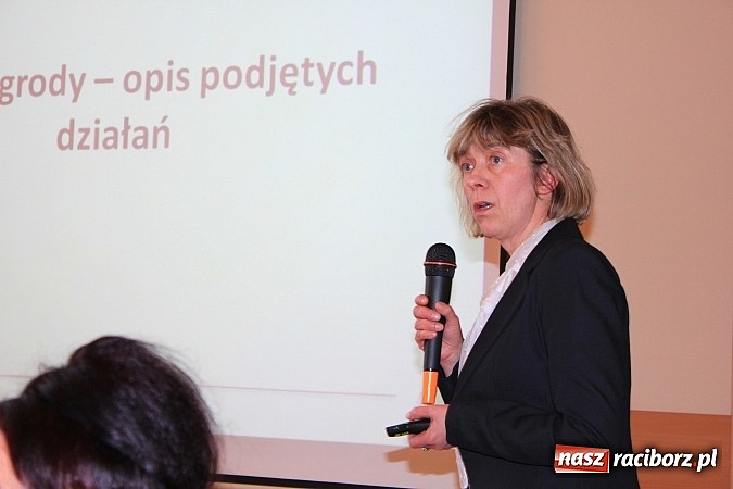 Zdjęcie w galerii na portalu naszraciborz.pl: Mieszkańcy Nowych Zagród rozczarowani spotkaniem. Przyszli żeby się rozejść wiadomości z regionu