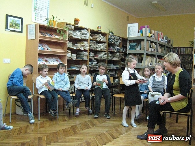 Zdjęcie w galerii na portalu naszraciborz.pl: Bezpieczeństwo i pierwsza pomoc w SP 13 wiadomości z regionu