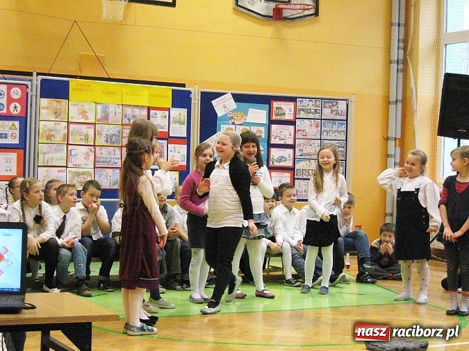 Zdjęcie w galerii na portalu naszraciborz.pl: Bezpieczeństwo i pierwsza pomoc w SP 13 wiadomości z regionu