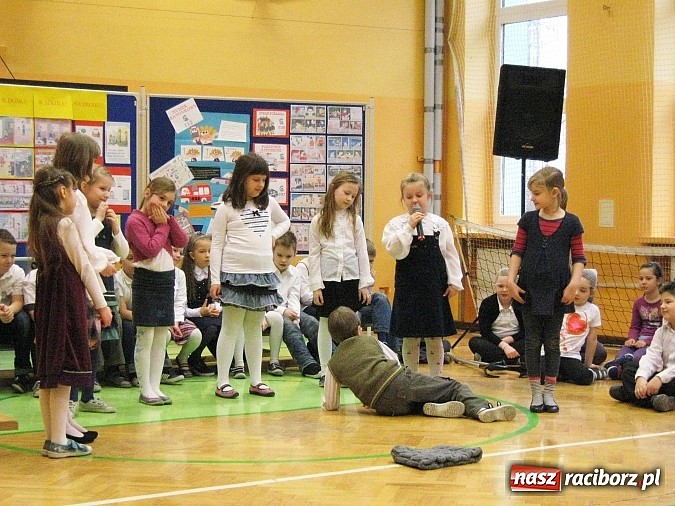 Zdjęcie w galerii na portalu naszraciborz.pl: Bezpieczeństwo i pierwsza pomoc w SP 13 wiadomości z regionu