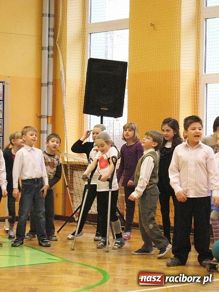 Zdjęcie w galerii na portalu naszraciborz.pl: Bezpieczeństwo i pierwsza pomoc w SP 13 wiadomości z regionu