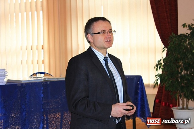 Zdjęcie w galerii na portalu naszraciborz.pl: Matematyczna elita rywalizuje w G3 wiadomości z regionu