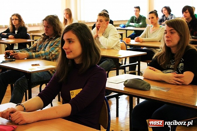 Zdjęcie w galerii na portalu naszraciborz.pl: Matematyczna elita rywalizuje w G3 wiadomości z regionu