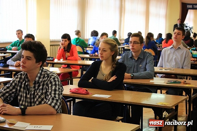 Zdjęcie w galerii na portalu naszraciborz.pl: Matematyczna elita rywalizuje w G3 wiadomości z regionu