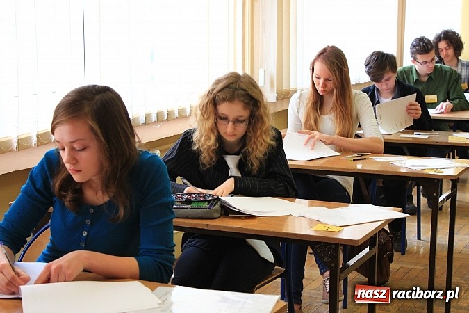 Zdjęcie w galerii na portalu naszraciborz.pl: Matematyczna elita rywalizuje w G3 wiadomości z regionu