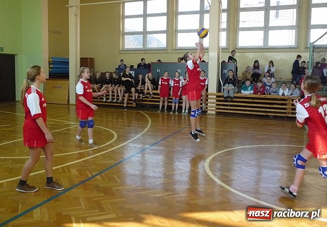 Zdjęcie w galerii na portalu naszraciborz.pl: Bieńkowice najlepsze w minisiatkówce wiadomości z regionu