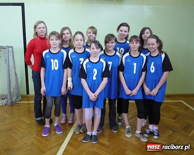 Zdjęcie w galerii na portalu naszraciborz.pl: Bieńkowice najlepsze w minisiatkówce wiadomości z regionu