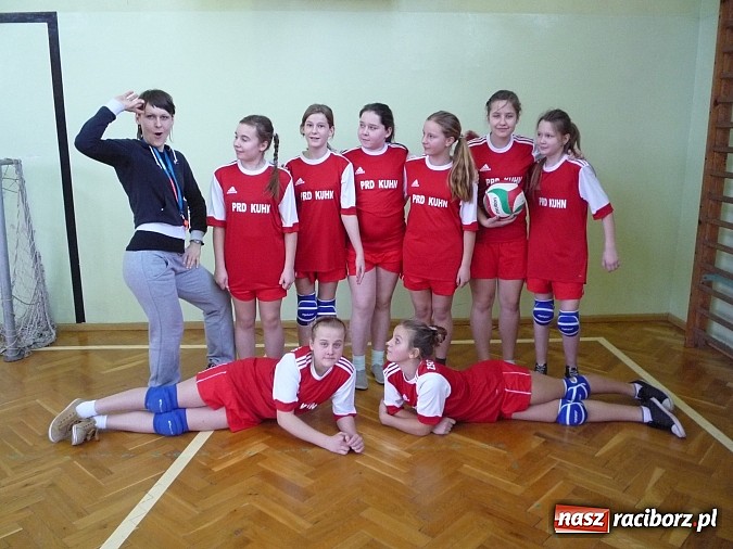 Zdjęcie w galerii na portalu naszraciborz.pl: Bieńkowice najlepsze w minisiatkówce wiadomości z regionu