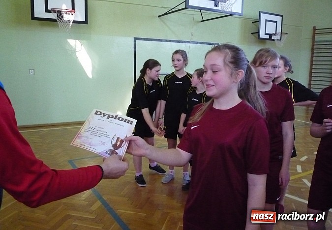 Zdjęcie w galerii na portalu naszraciborz.pl: Bieńkowice najlepsze w minisiatkówce wiadomości z regionu