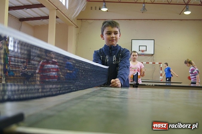 Zdjęcie w galerii na portalu naszraciborz.pl: W Szonowicach rywalizują o puchar wiadomości z regionu