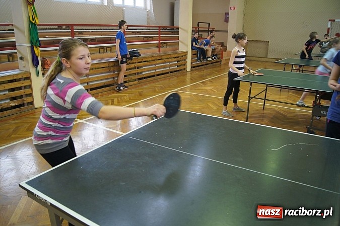 Zdjęcie w galerii na portalu naszraciborz.pl: W Szonowicach rywalizują o puchar wiadomości z regionu