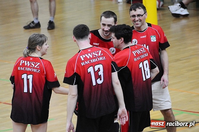 Zdjęcie w galerii na portalu naszraciborz.pl: Zakłady pracy walczą o puchar prezydenta wiadomości z regionu